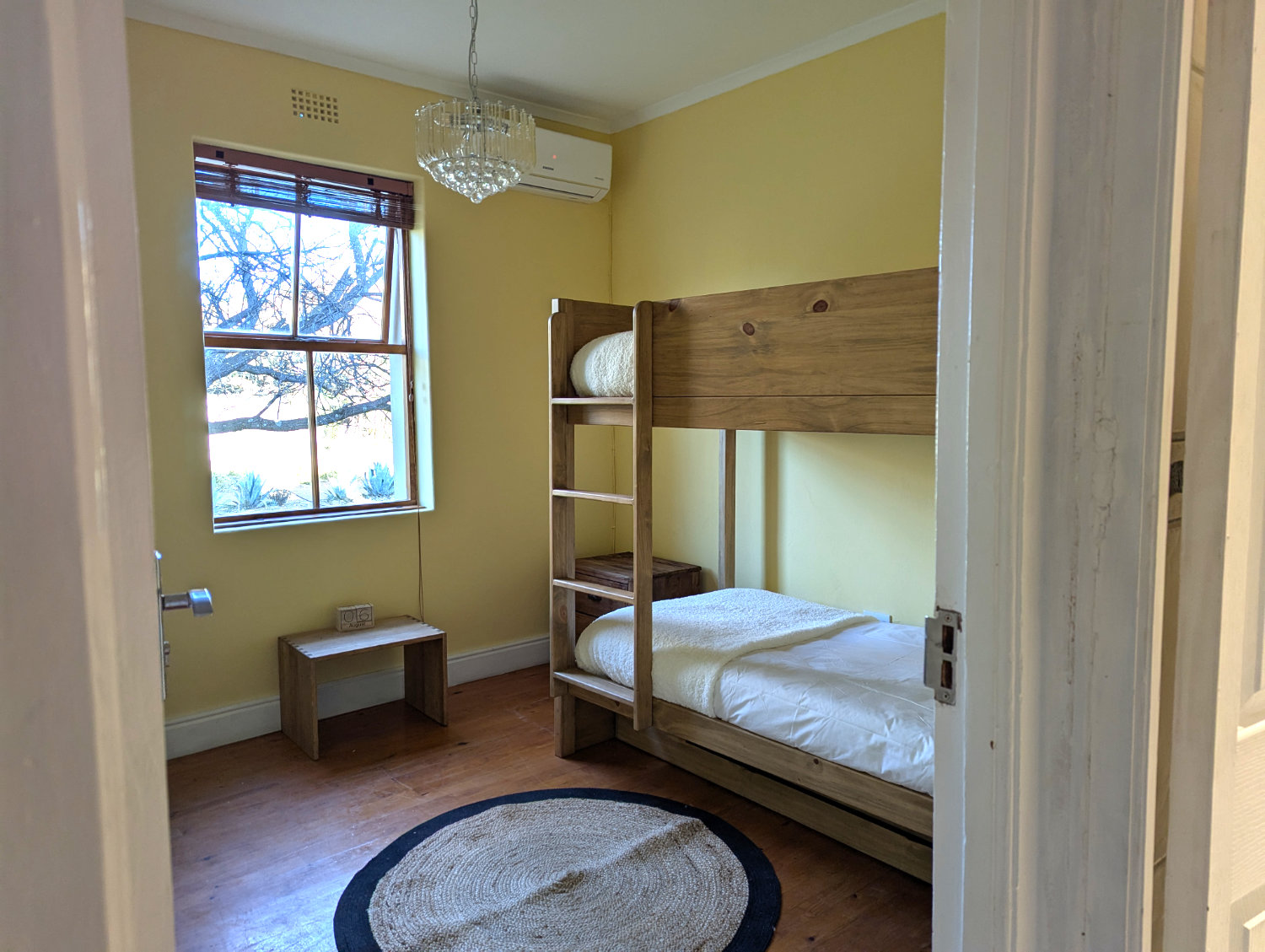 Brass-Buttons-bunk-bed